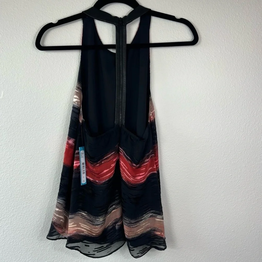 NWT ALICE + OLIVIA Stylish Black and Red Women's Top - Picture 5 of 7